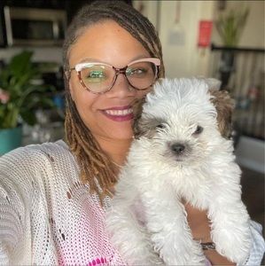 Meet your Posher, Nikita